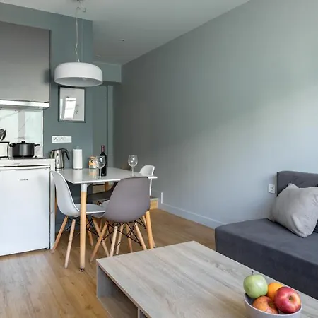 Apartment Royalty Syggrou 2 *